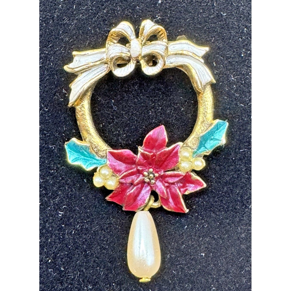 Vintage Christmas Wreath Brooch Gold Tone Poinsettia Enamel Faux Pearl Marked